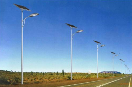 「深圳太陽能路燈」太陽能路燈和普通路燈有差距嗎?
